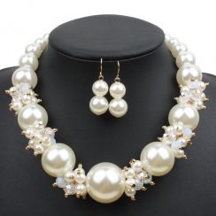 Crystal and Pearl Combined Short Necklace Jewelry Set-White