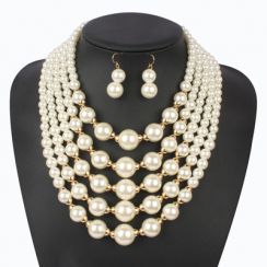 Stackable and Sized Pearl Jewelry Set