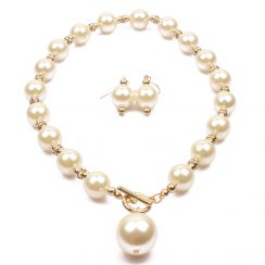 Pearl and Gold Accessories Attached Necklace Jewelry Set